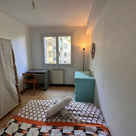Quarto em Acomodações Particulares Dans Grand - Centre-ville *