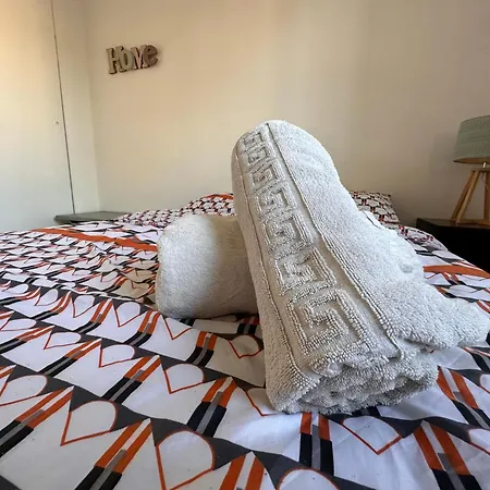 Quarto em Acomodações Particulares Dans Grand - Centre-ville