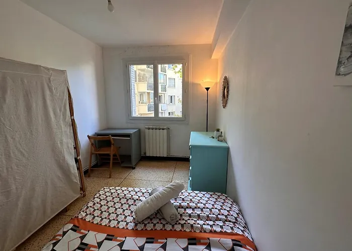 Quarto em Acomodações Particulares Dans Grand - Centre-ville *